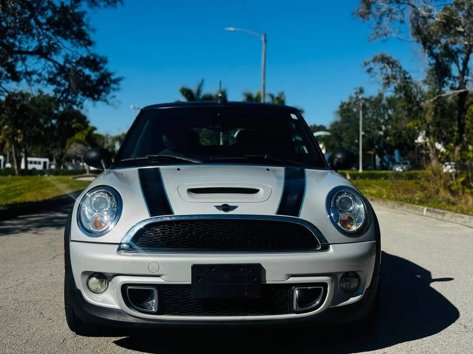 2013 Mini Mini 2nd Gen - Image 2 of 20
