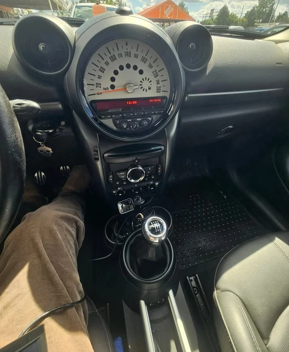 2013 Mini Countryman 1st Gen - Image 9 of 13