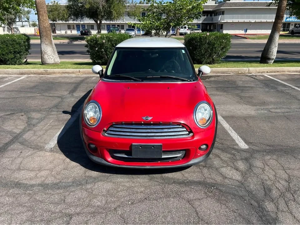 2013 Mini Mini 2nd Gen - Image 2 of 11