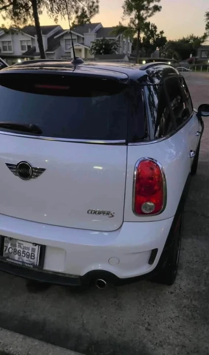 2013 Mini Mini Cooper S 3rd Gen - Image 2 of 8