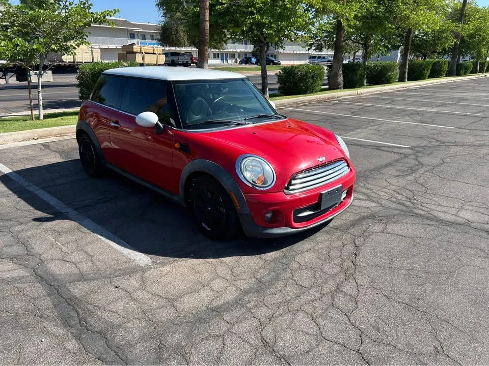 2013 Mini Mini 2nd Gen - Image 3 of 11