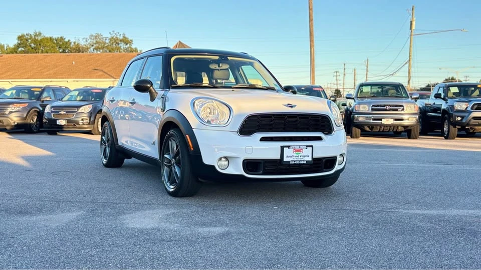 2013 Mini Mini 2nd Gen - Image 2 of 15