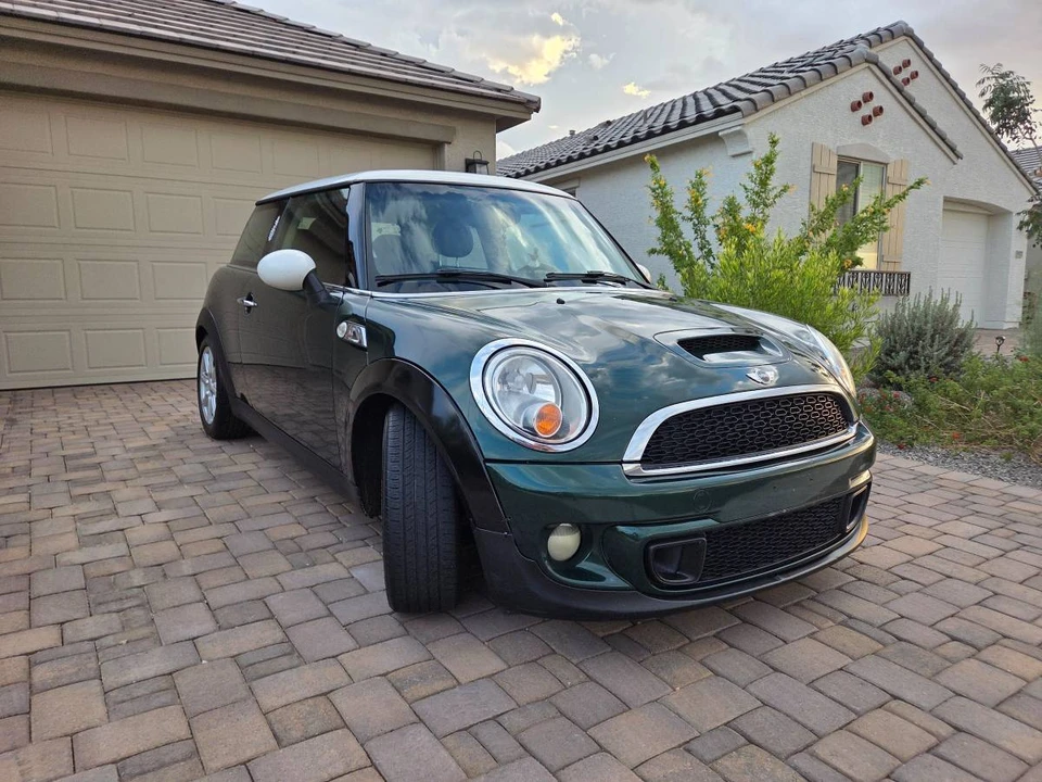 2013 Mini Mini 2nd Gen - Image 3 of 24
