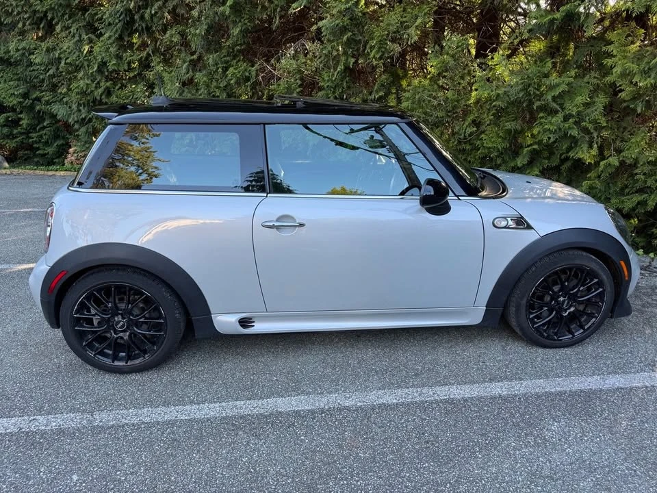 2013 Mini Mini 2nd Gen - Image 2 of 11