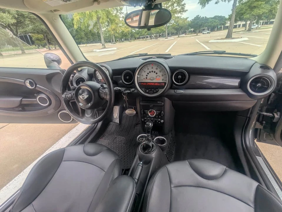 2013 Mini Coupe & Roadster - Image 17 of 20