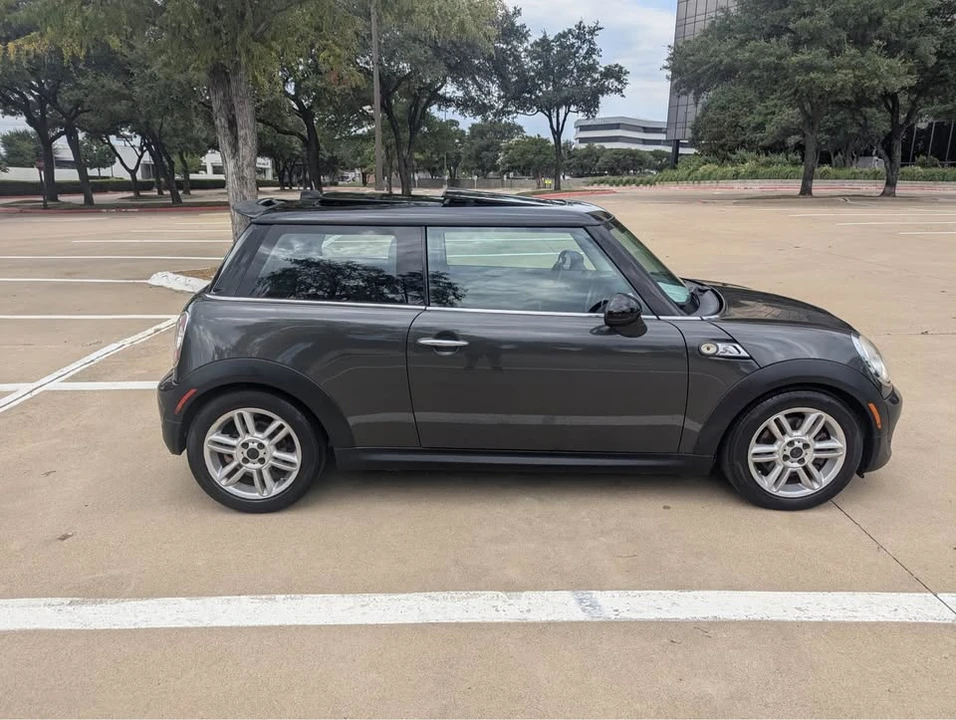 2013 Mini Coupe & Roadster - Image 7 of 20