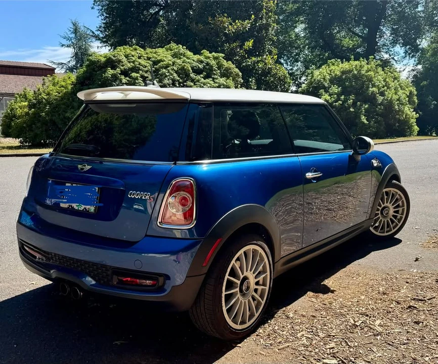 2013 Mini Mini 2nd Gen - Image 2 of 18