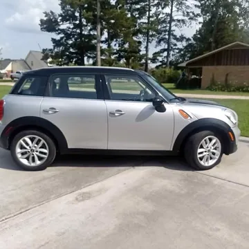 2013 MINI Countryman Classic Cooper Hatchback 4D