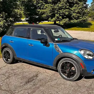 2013 MINI Countryman Cooper Hatchback 4D
