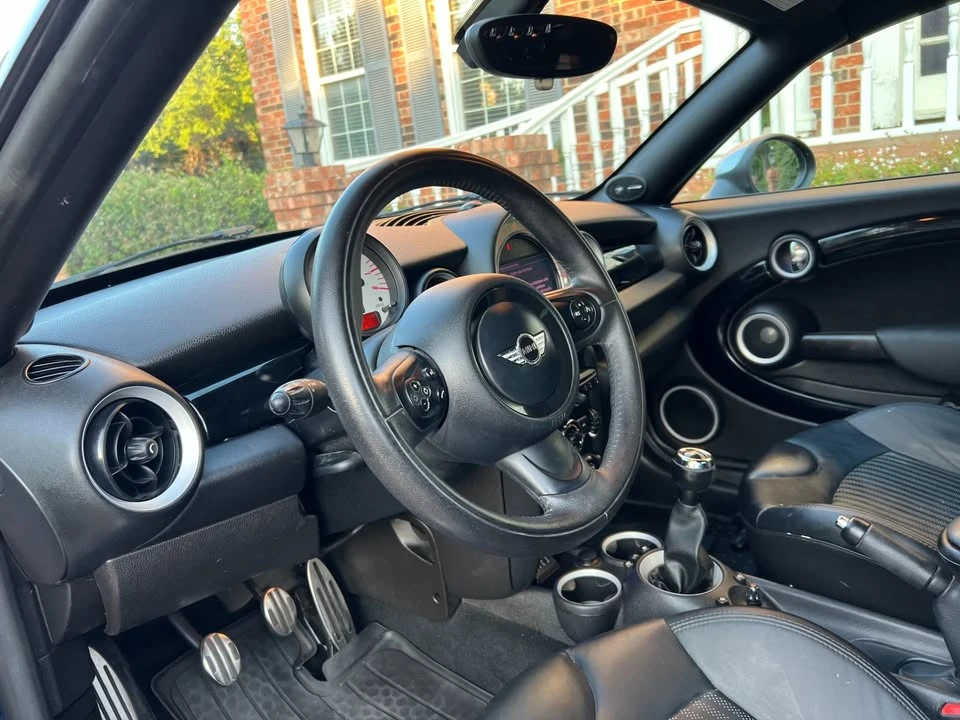 2013 Mini Coupe & Roadster - Image 15 of 20