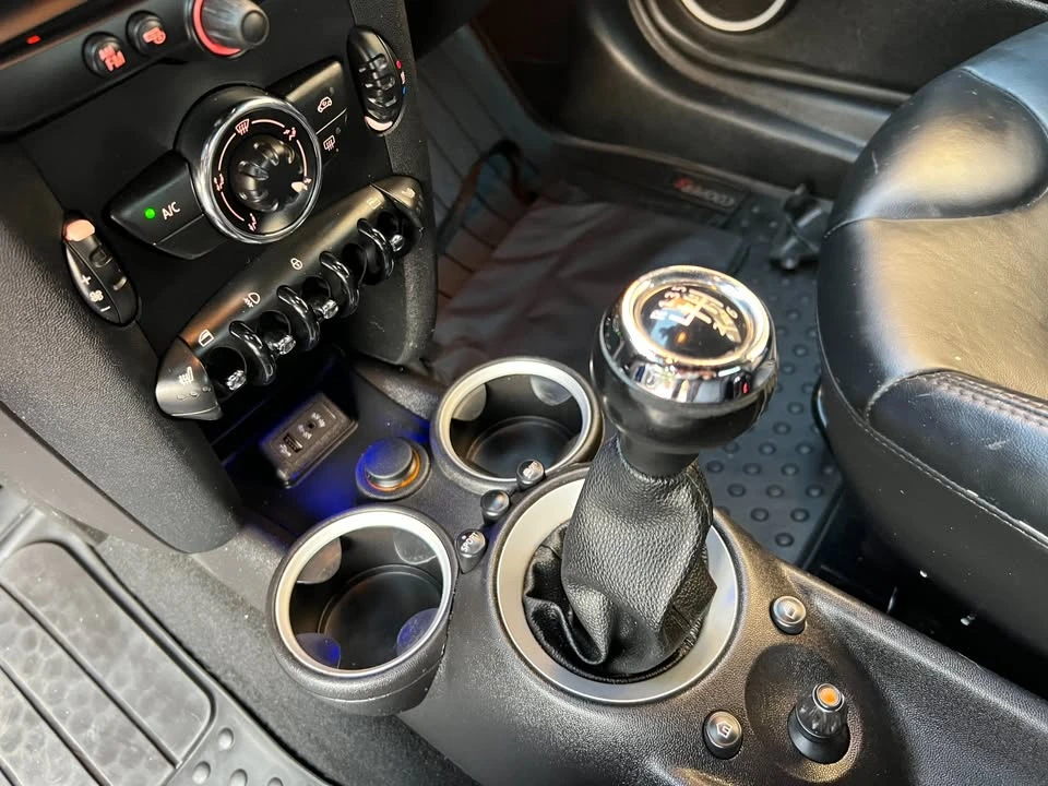 2013 Mini Coupe & Roadster - Image 14 of 20