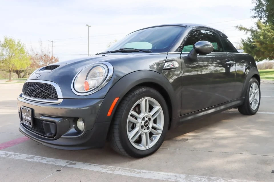 2013 Mini Coupe & Roadster - Image 3 of 19