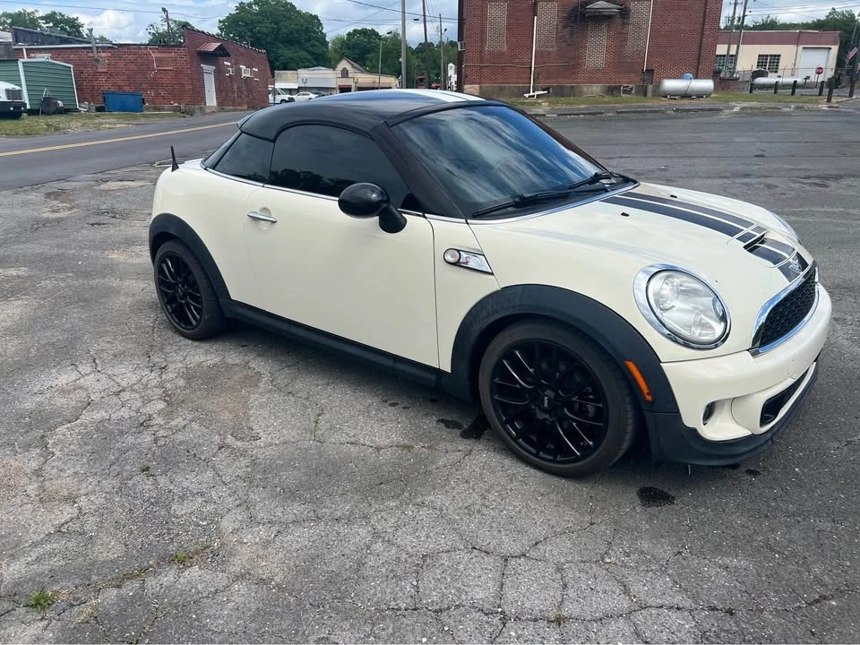 2013 Mini Coupe & Roadster - Image 2 of 12