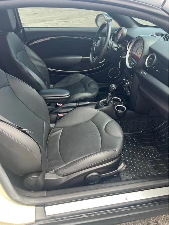 2013 Mini Coupe & Roadster - Image 6 of 12