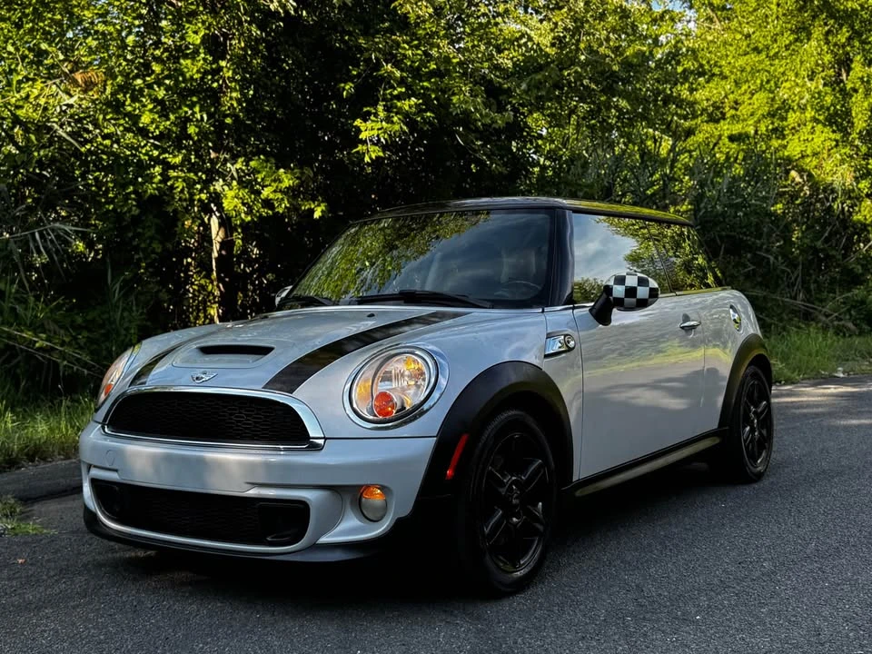 2013 Mini Coupe & Roadster - Image 3 of 14