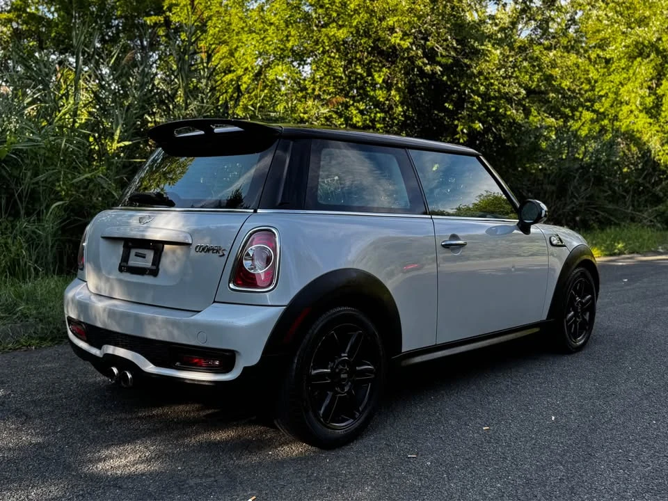 2013 Mini Coupe & Roadster - Image 7 of 14