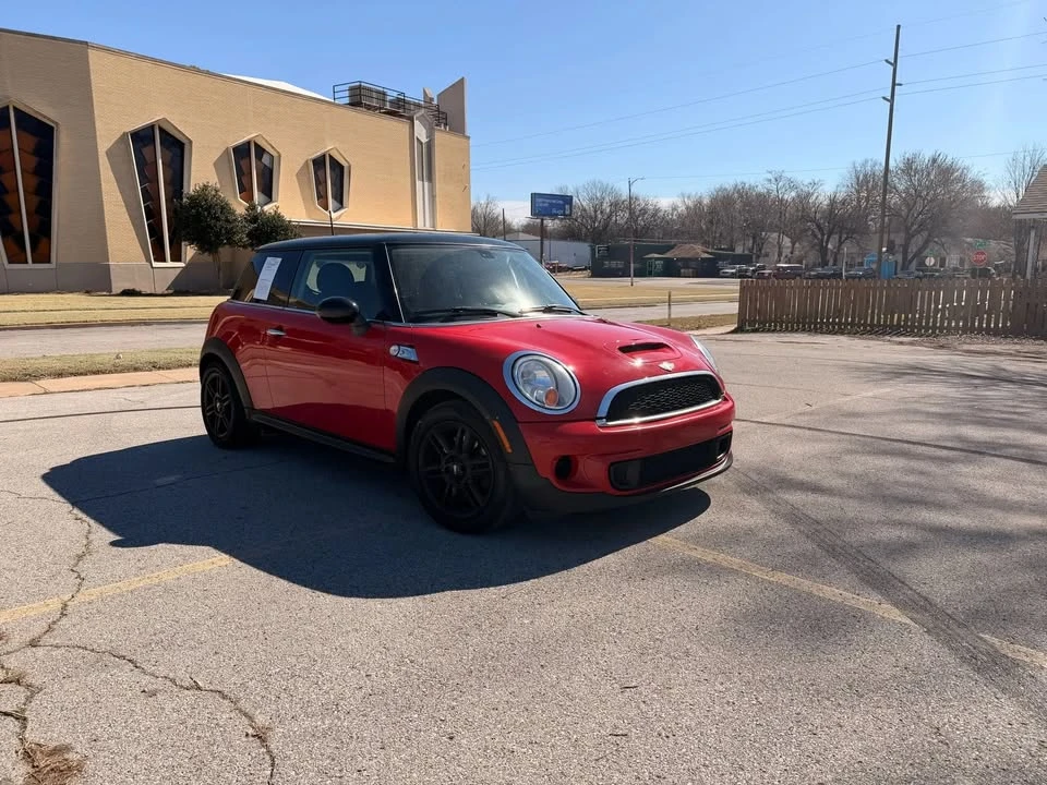 2013 Mini Mini 2nd Gen - Image 2 of 9
