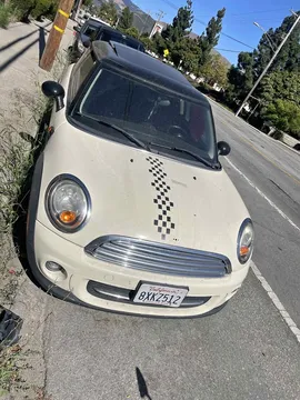 2013 MINI Hardtop 2 Door Cooper Classic Hatchback 2D