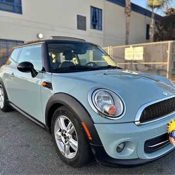 2013 MINI Hardtop 2 Door Cooper Hatchback