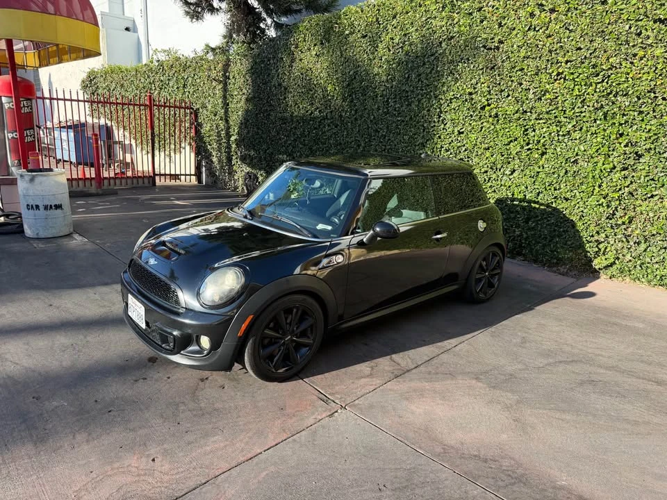 2013 Mini Mini 2nd Gen - Image 3 of 7