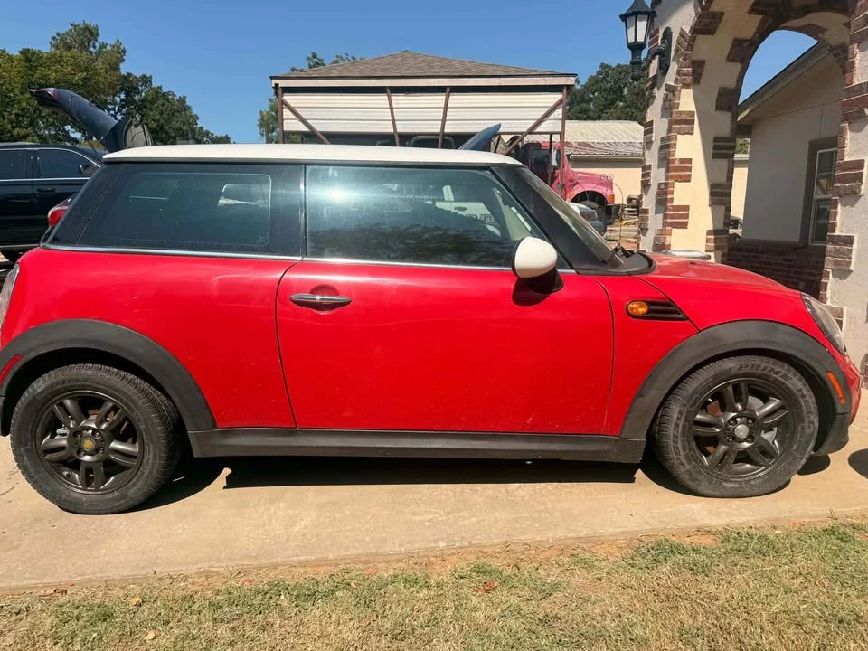 2013 Mini Mini 2nd Gen - Image 3 of 4
