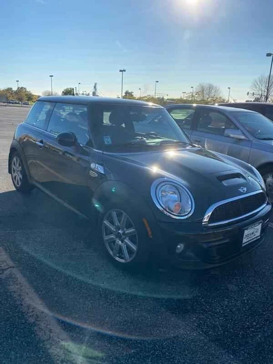 2013 Mini Mini 2nd Gen - Image 3 of 3