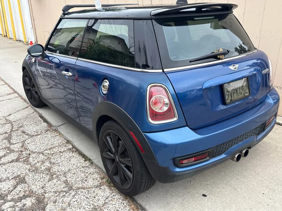 2013 Mini Mini 2nd Gen - Image 2 of 2