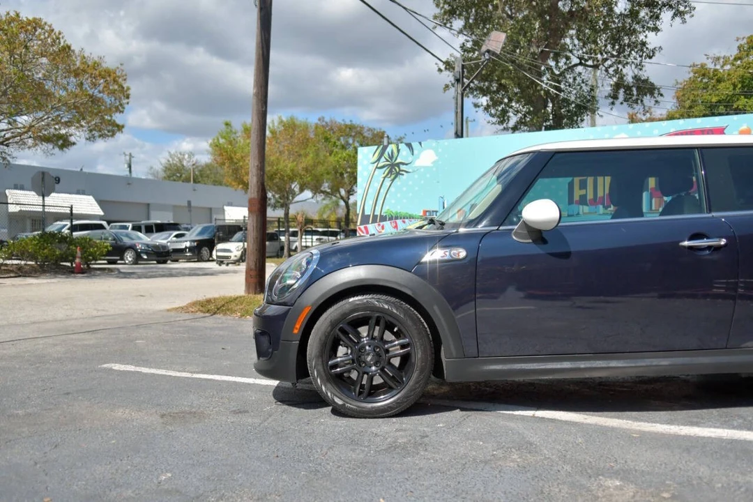 2013 Mini Mini 2nd Gen - Image 7 of 12