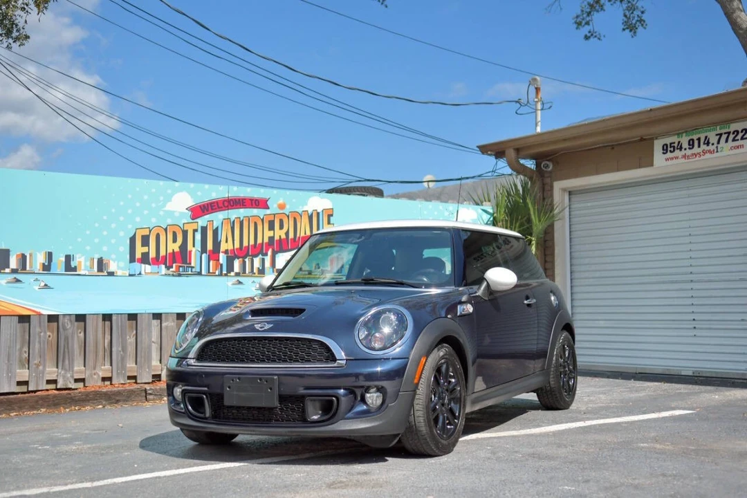 2013 Mini Mini 2nd Gen - Image 2 of 12