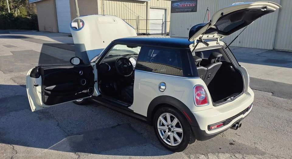 2013 Mini Mini 2nd Gen - Image 8 of 10