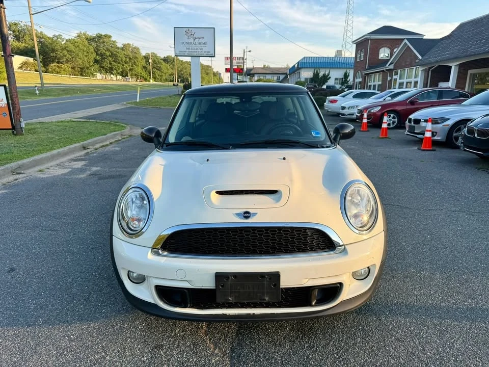 2013 Mini Mini 2nd Gen - Image 2 of 12