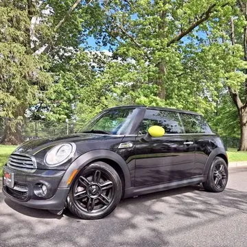 2013 MINI Hardtop Cooper 2dr Hatchback