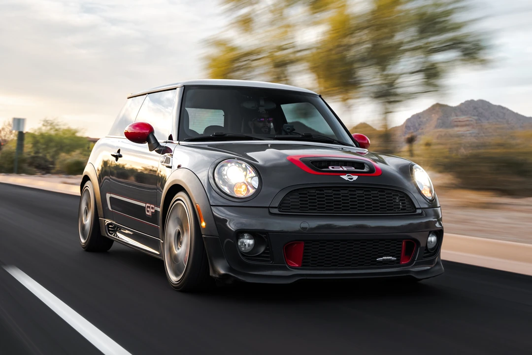 2013 Mini Mini John Cooper Works 2nd Gen - Image 2 of 31