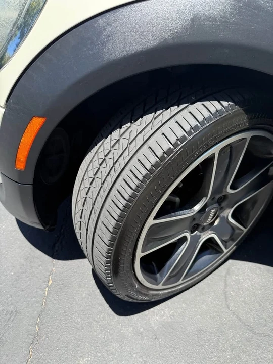 2013 Mini Clubman 1st Gen - Image 11 of 19