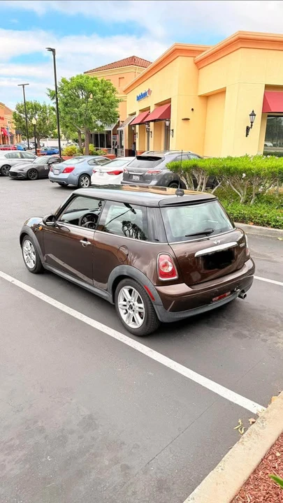 2013 Mini Mini 2nd Gen - Image 3 of 6