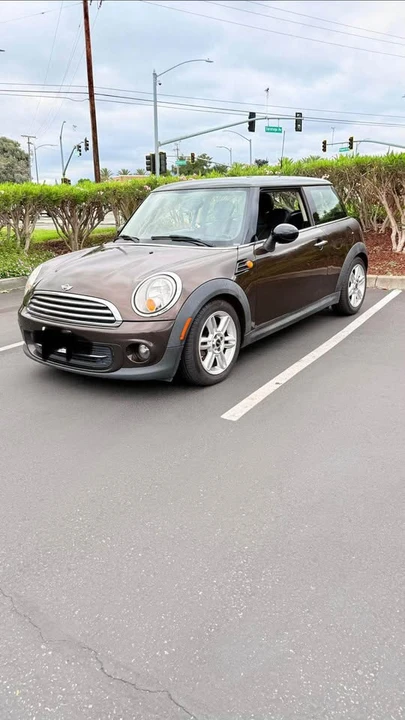 2013 Mini Mini 2nd Gen - Image 4 of 6