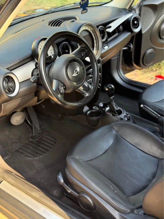 2013 Mini Mini 2nd Gen - Image 3 of 5