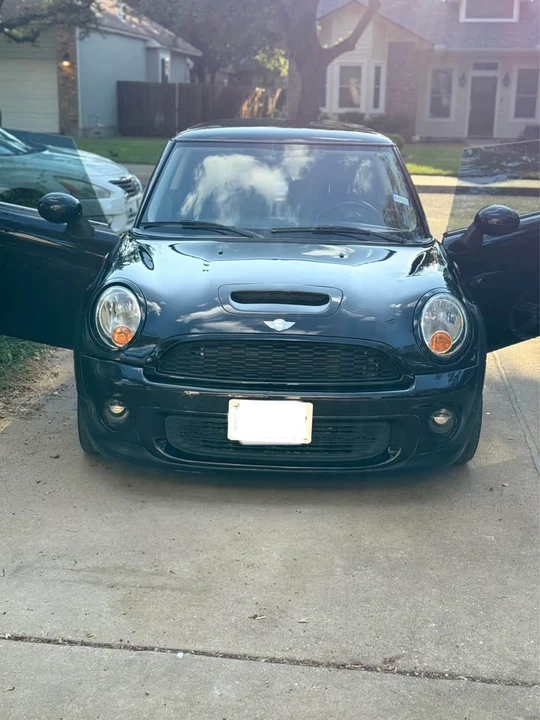 2013 Mini Mini 2nd Gen - Image 2 of 5
