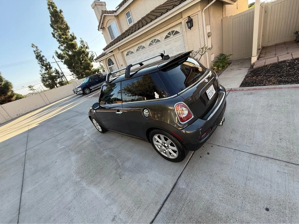 2013 Mini Mini 2nd Gen - Image 2 of 8