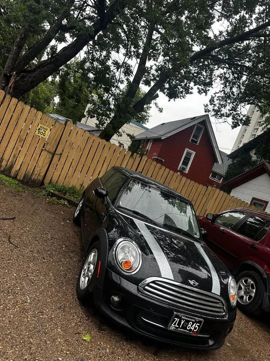 2013 Mini Mini 2nd Gen - Image 2 of 4