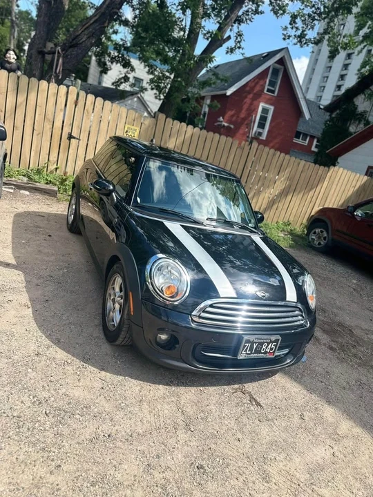 2013 Mini Mini 2nd Gen - Image 4 of 4
