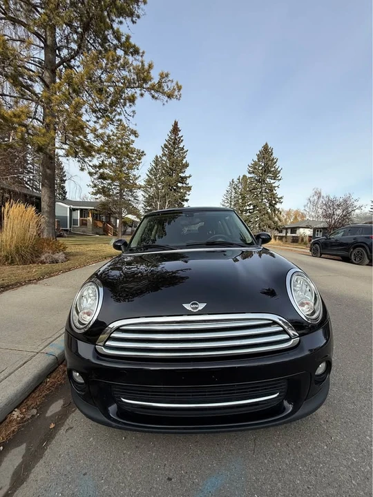 2013 Mini Mini 2nd Gen - Image 2 of 9