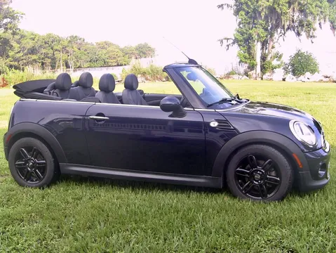 2013 MINI Cooper Convertible R57