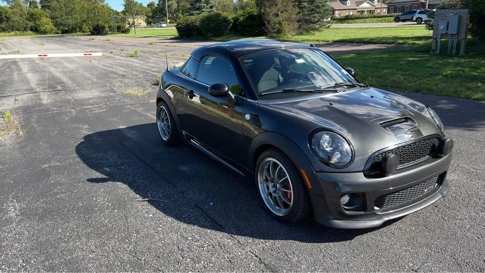 2013 Mini Coupe & Roadster - Image 3 of 14