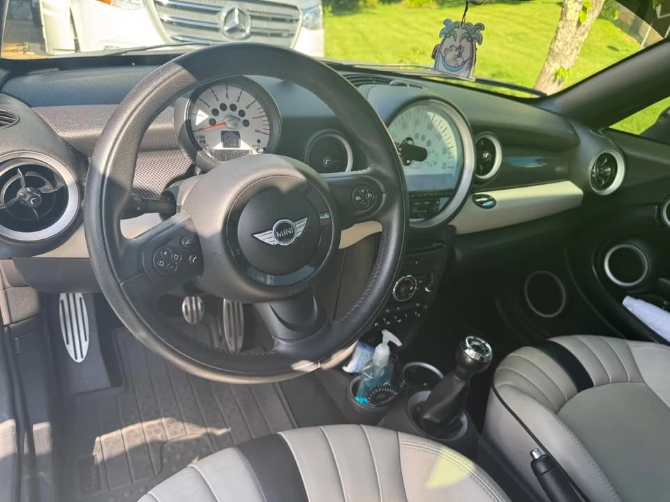 2013 Mini Coupe & Roadster - Image 4 of 12