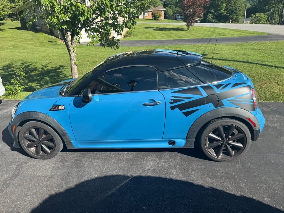 2013 Mini Coupe & Roadster - Image 2 of 12