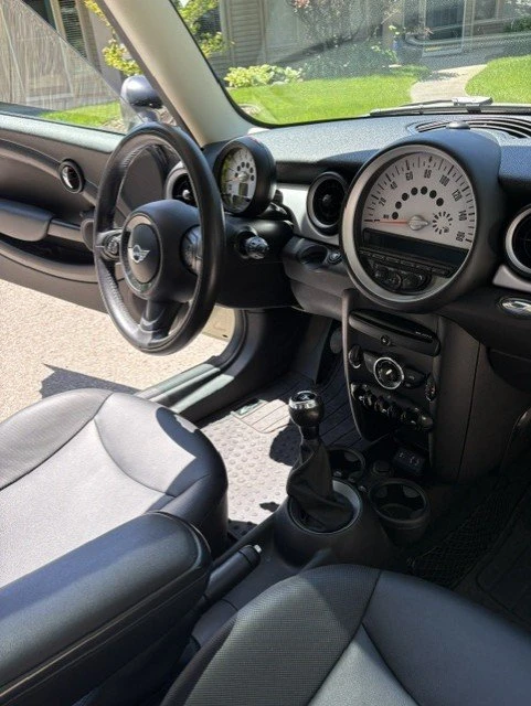 2013 Mini Mini 2nd Gen - Image 9 of 12