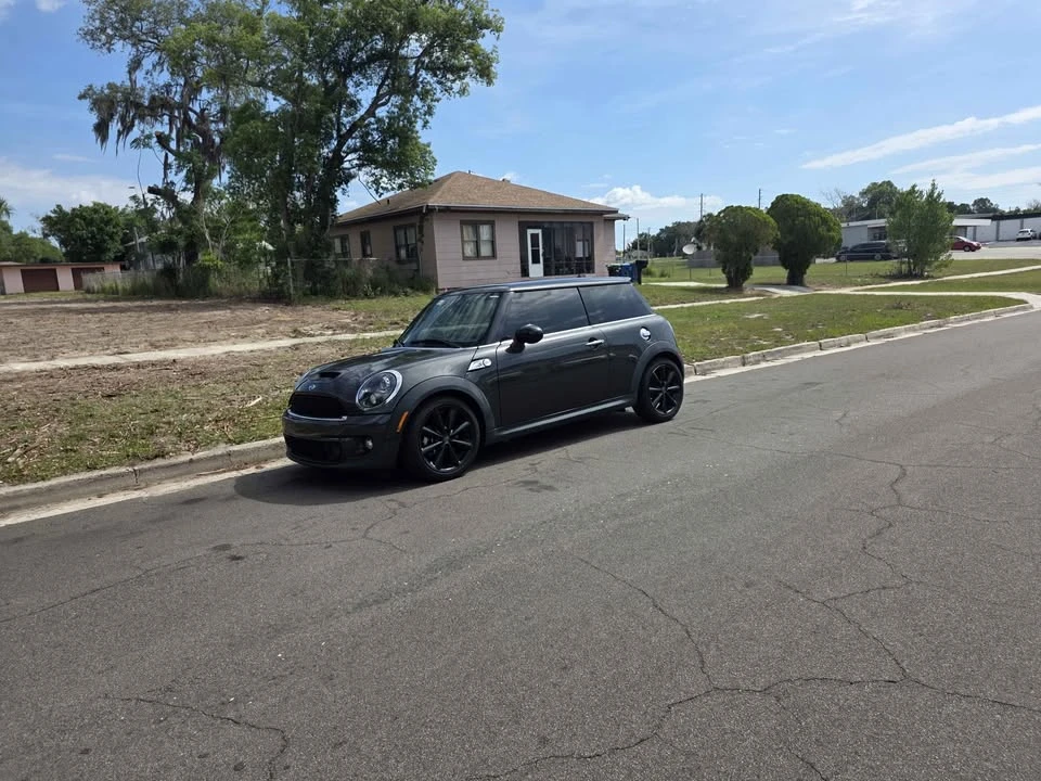 2013 Mini Mini 2nd Gen - Image 2 of 9