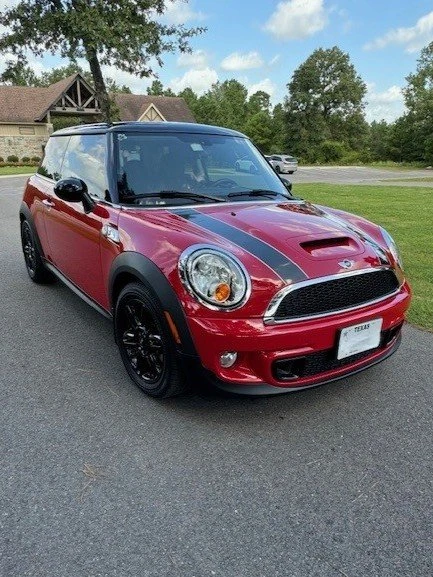 2013 Mini Mini 2nd Gen - Image 2 of 10
