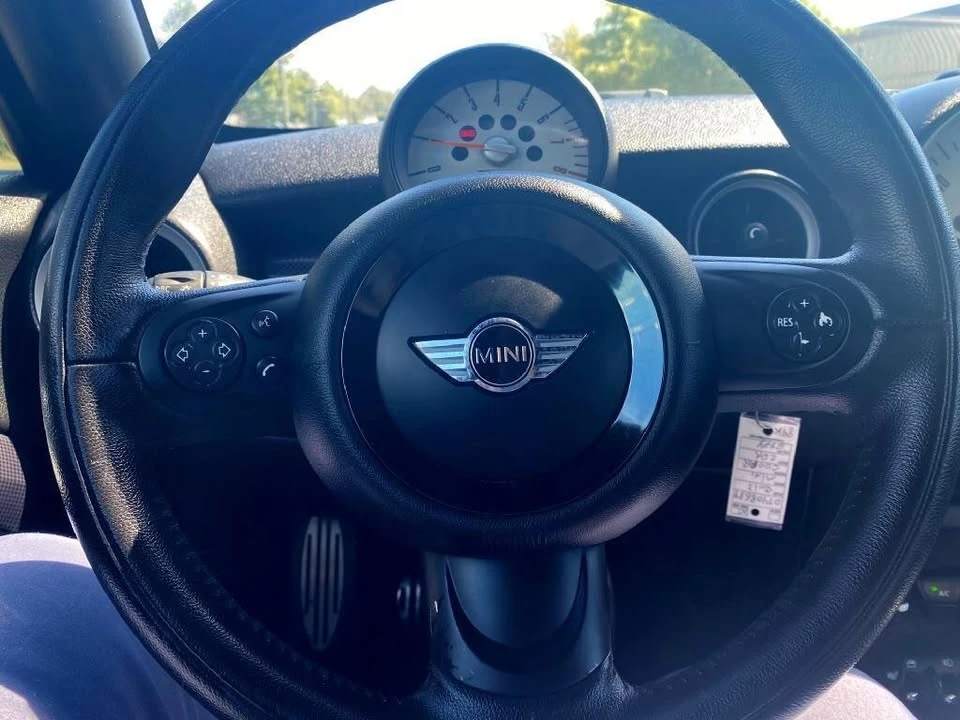 2013 Mini Coupe & Roadster - Image 14 of 18
